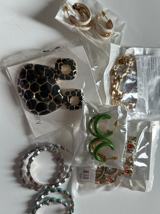 Earrings lot