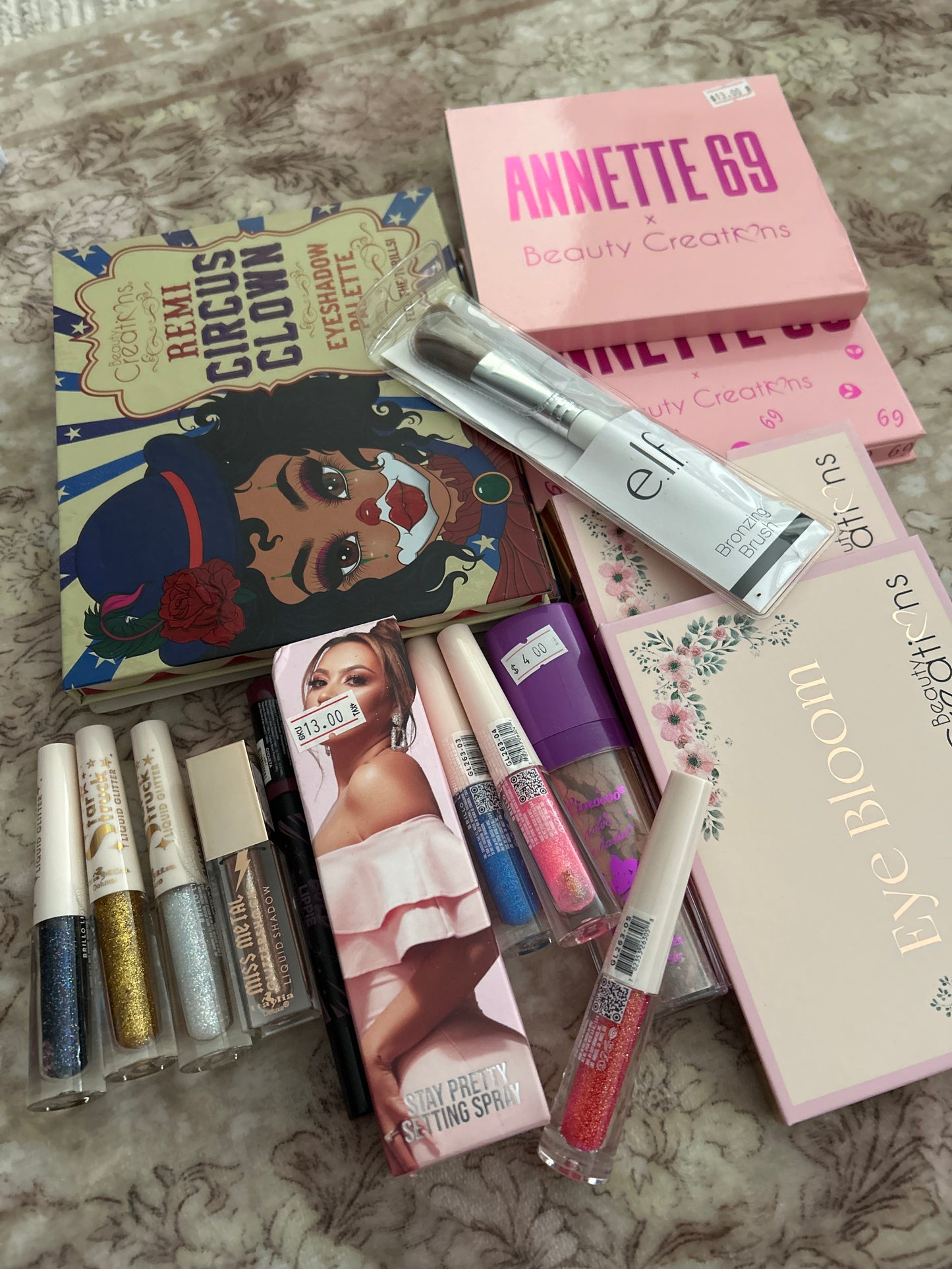 Makeup lot